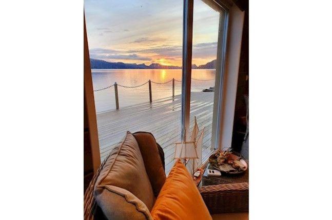 Smastranda Fjord Lodge Aheim エクステリア 写真
