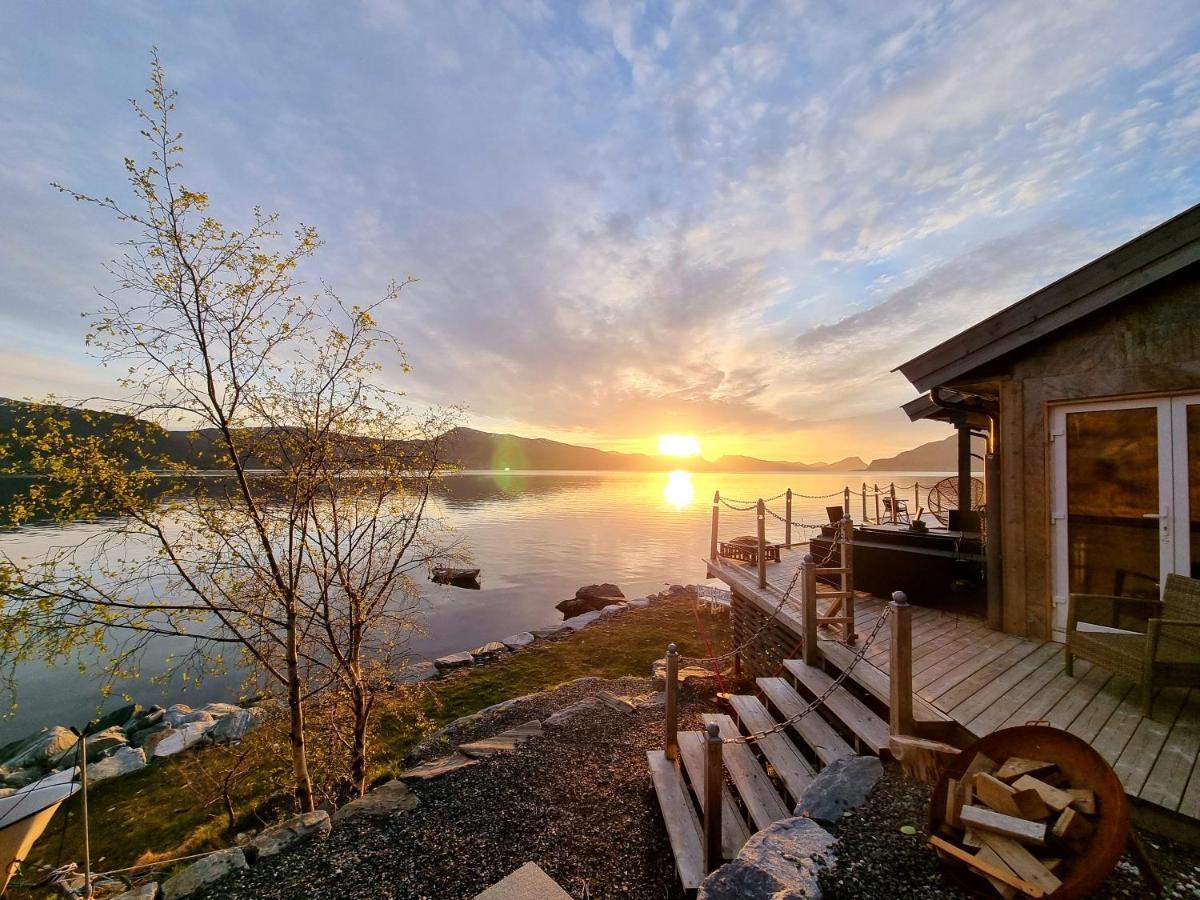 Smastranda Fjord Lodge Aheim エクステリア 写真
