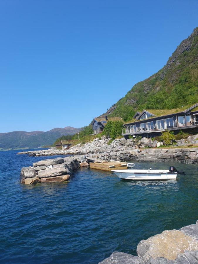 Smastranda Fjord Lodge Aheim エクステリア 写真